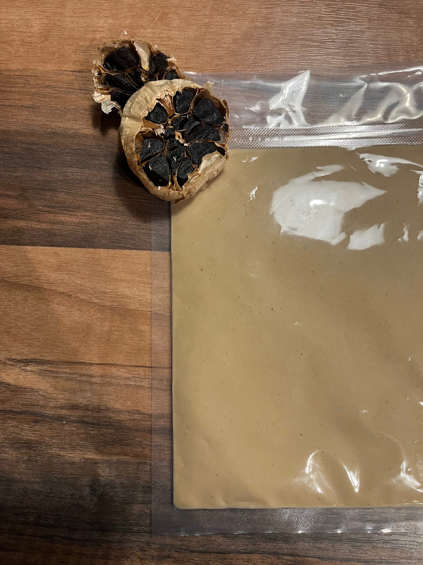 Sauce crème à l'ail noir